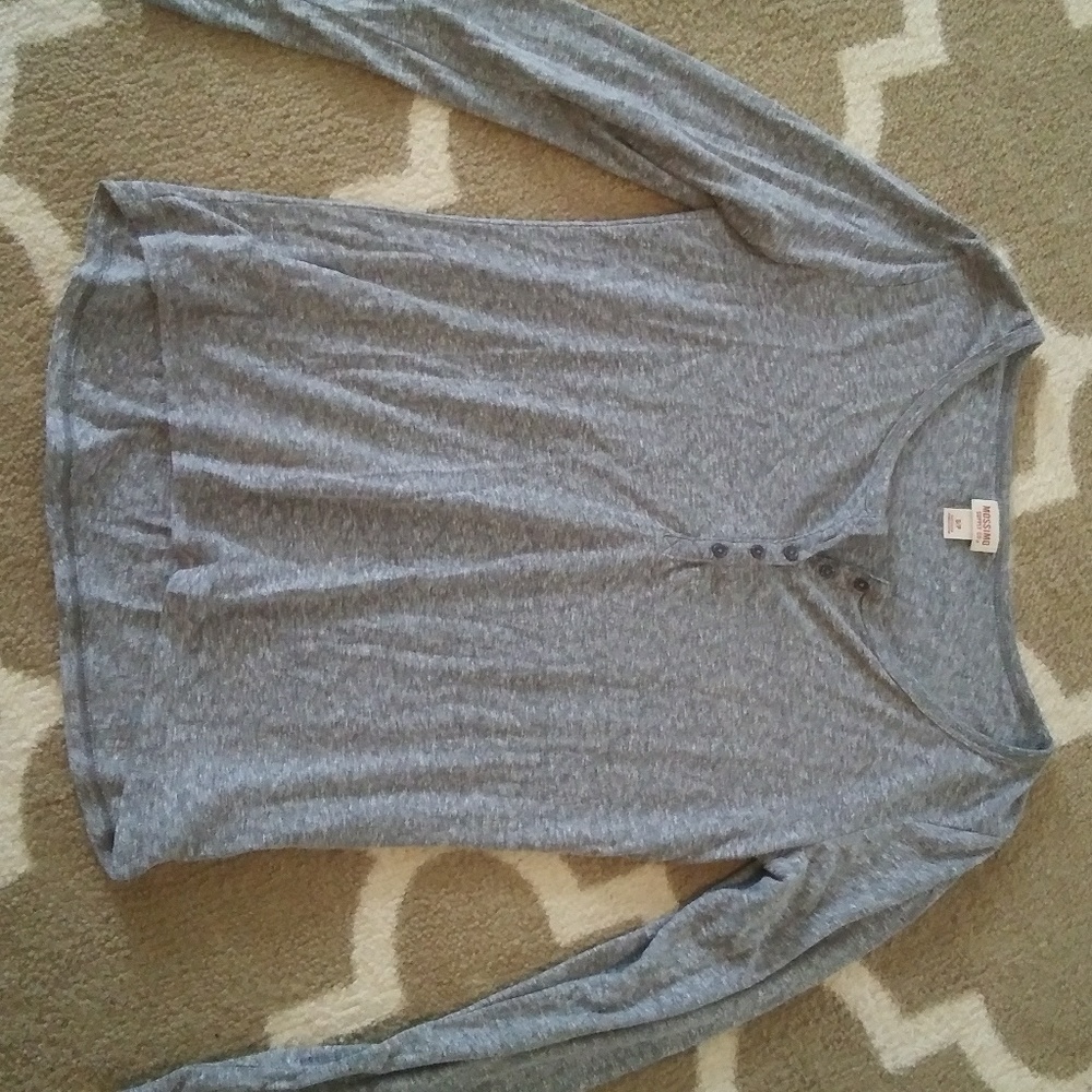 Mossimo Henley